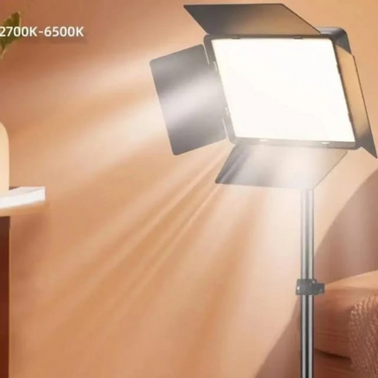 Lampe LED à intensité variable avec trépied
